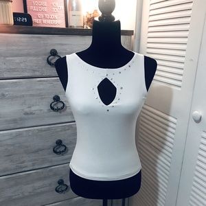 Danielle White Sleeveless Blouse